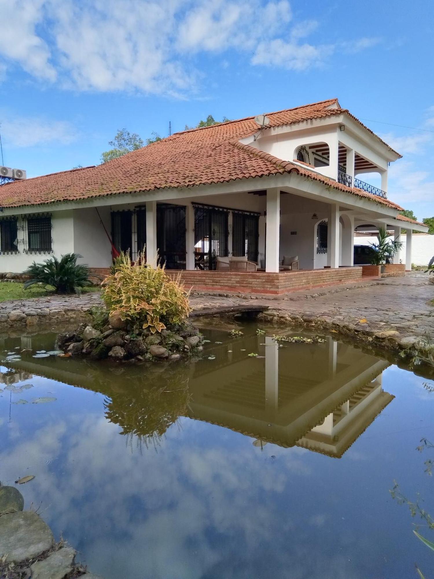 Doral House Villavicencio Bavaria Exterior photo
